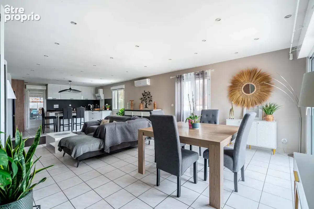 Maison à SAINT-CHEF