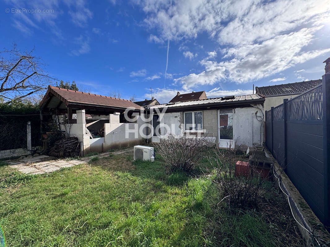 Maison à PARAY-VIEILLE-POSTE