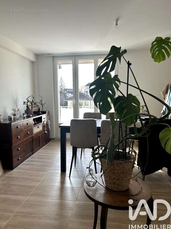 Photo 3 - Appartement à PARAY-LE-MONIAL