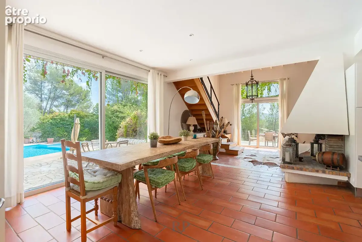 Villa Aubagne 8 pièce(s) 280 m2, calme, piscine, tennis - photo 10
