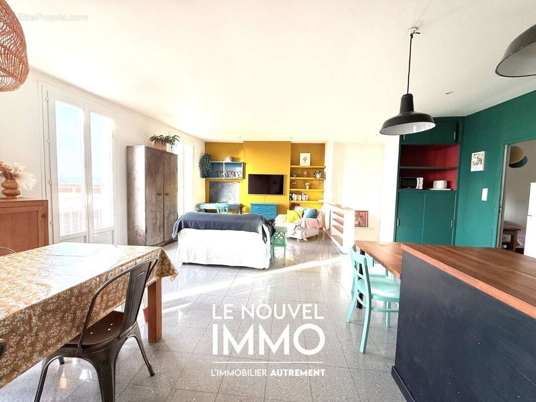 Appartement à MARSEILLE-2E