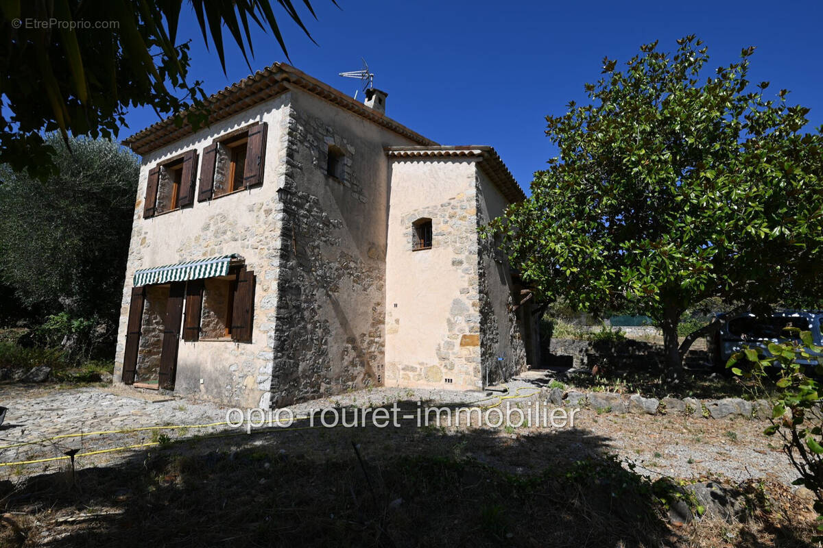 Maison à LE ROURET