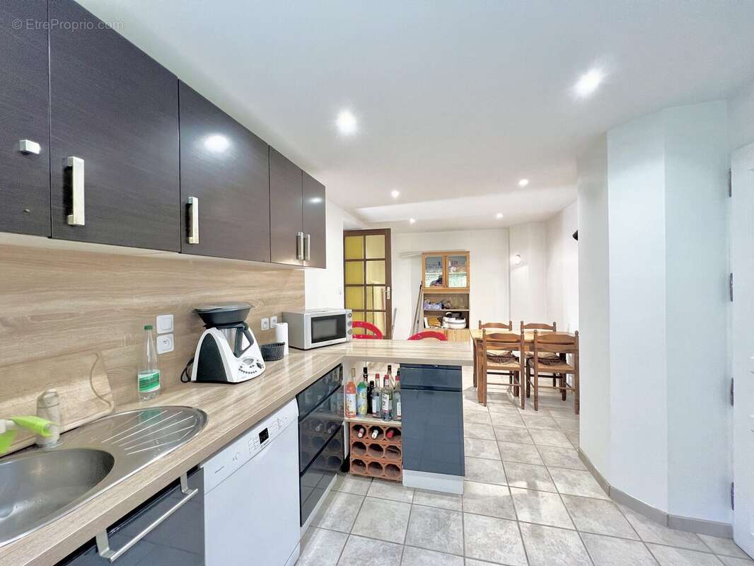 Maison à HIERES-SUR-AMBY