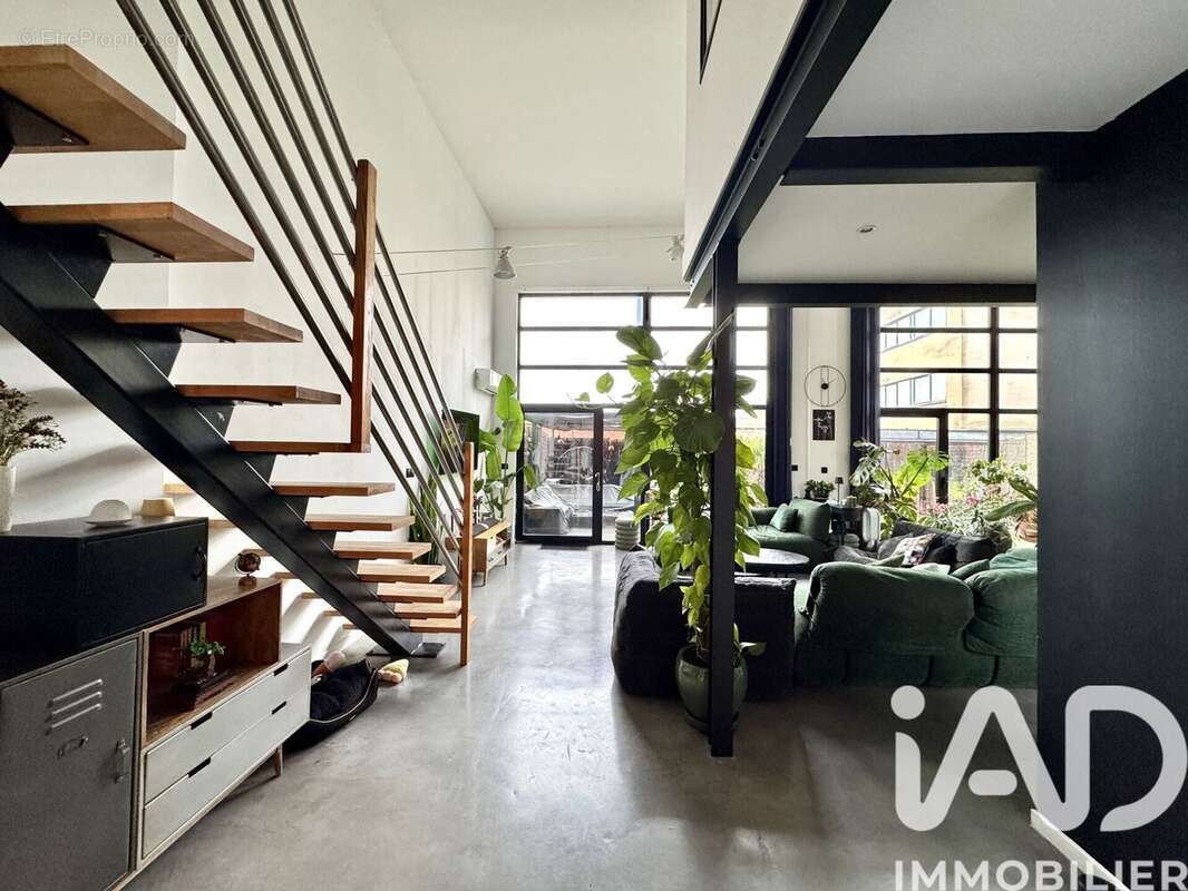 Photo 3 - Commerce à CROIX