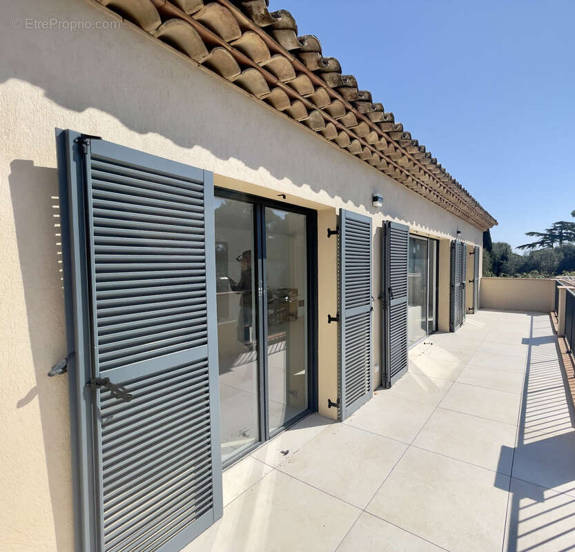 Appartement à GRIMAUD