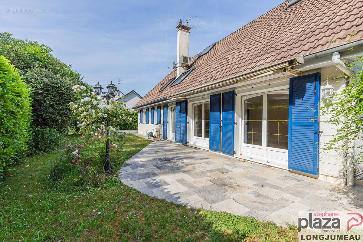 Maison à BALLAINVILLIERS