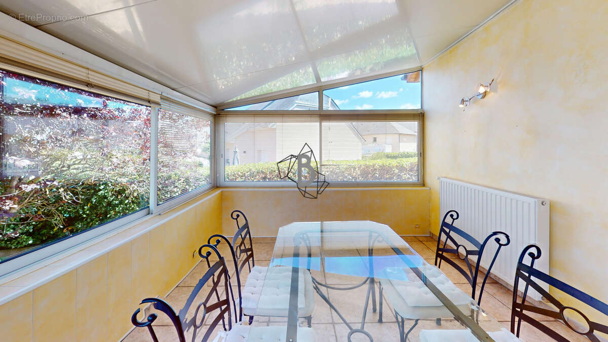 Maison T5 - 117 m2 - LE MONASTERE - photo 6