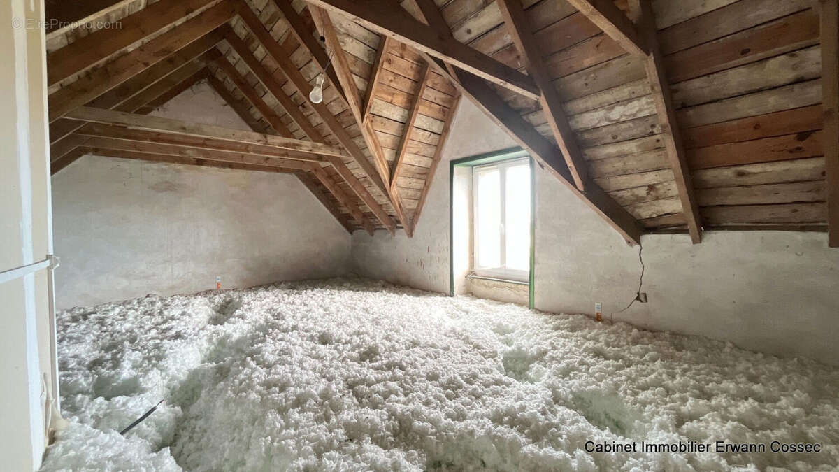 LE GUILVINEC - Maison de charme à rénover - photo 9