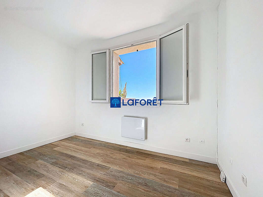 Appartement à LA VALETTE-DU-VAR