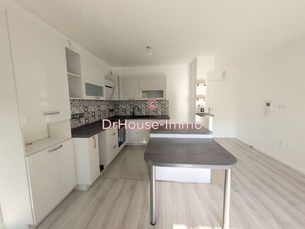 Appartement à VERNOUILLET