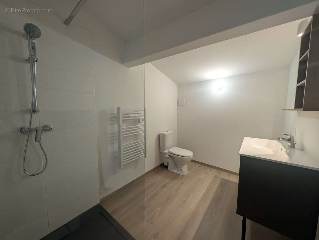 Maison de village entièrement rénovée à ORNAISONS - photo 12