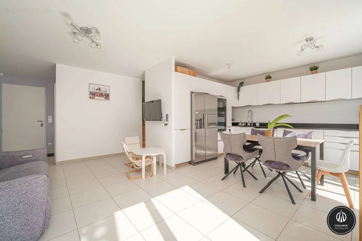 Appartement à MARSEILLE-8E