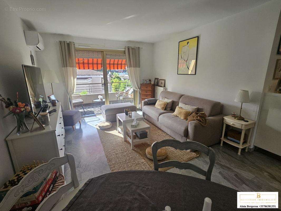 Appartement à LE CANNET