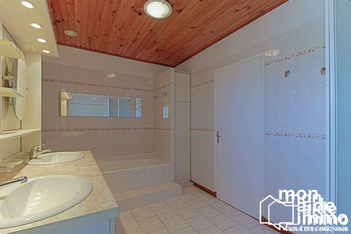 Maison à CASTELJALOUX