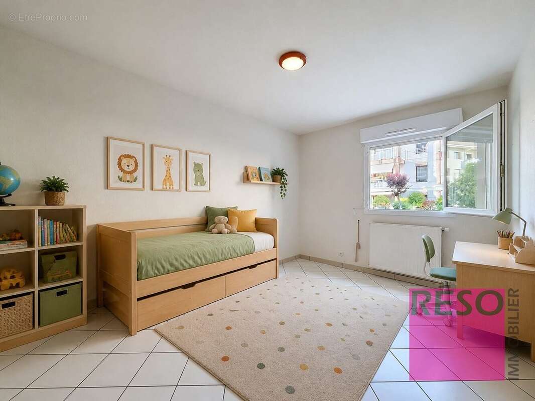 Appartement à COLLONGES-SOUS-SALEVE