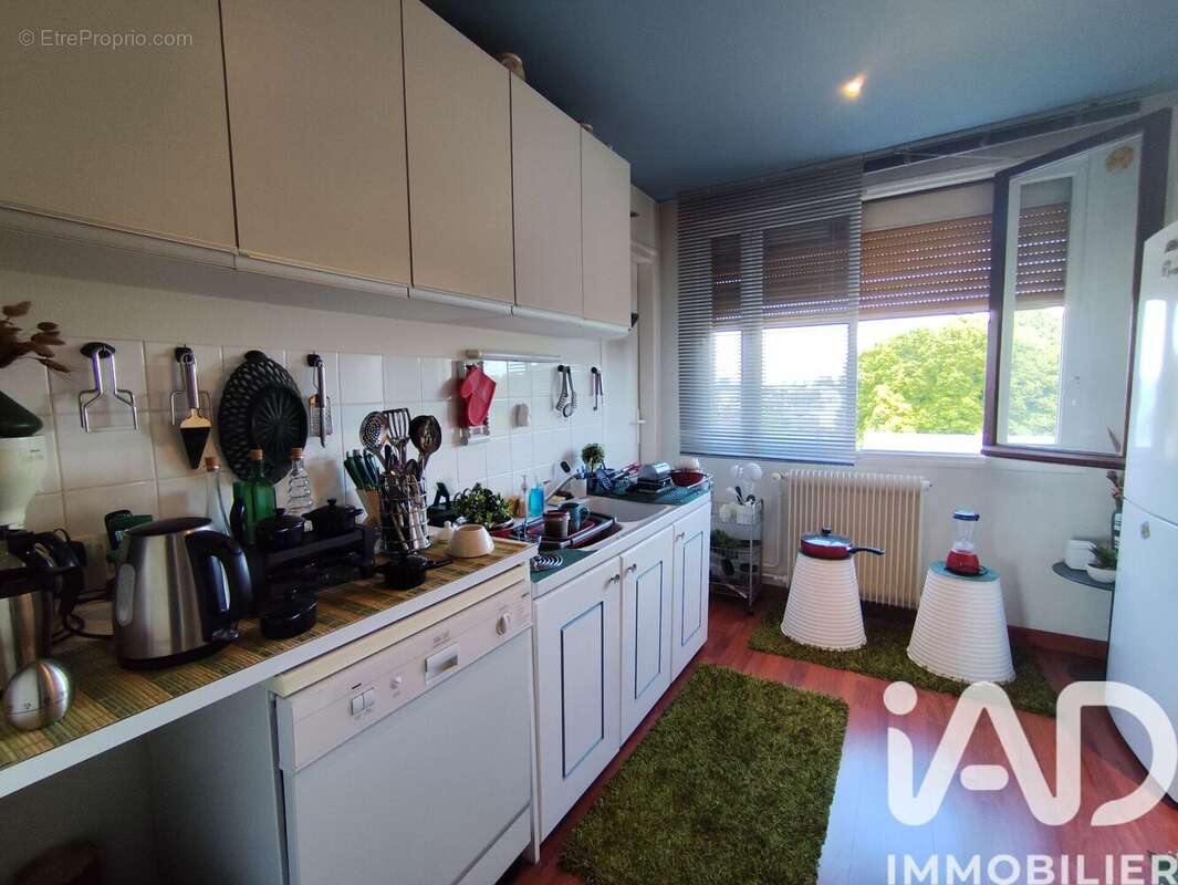Photo 8 - Appartement à LA CHAPELLE-SAINT-MESMIN