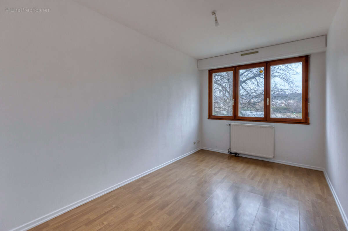 Appartement à MOIRANS