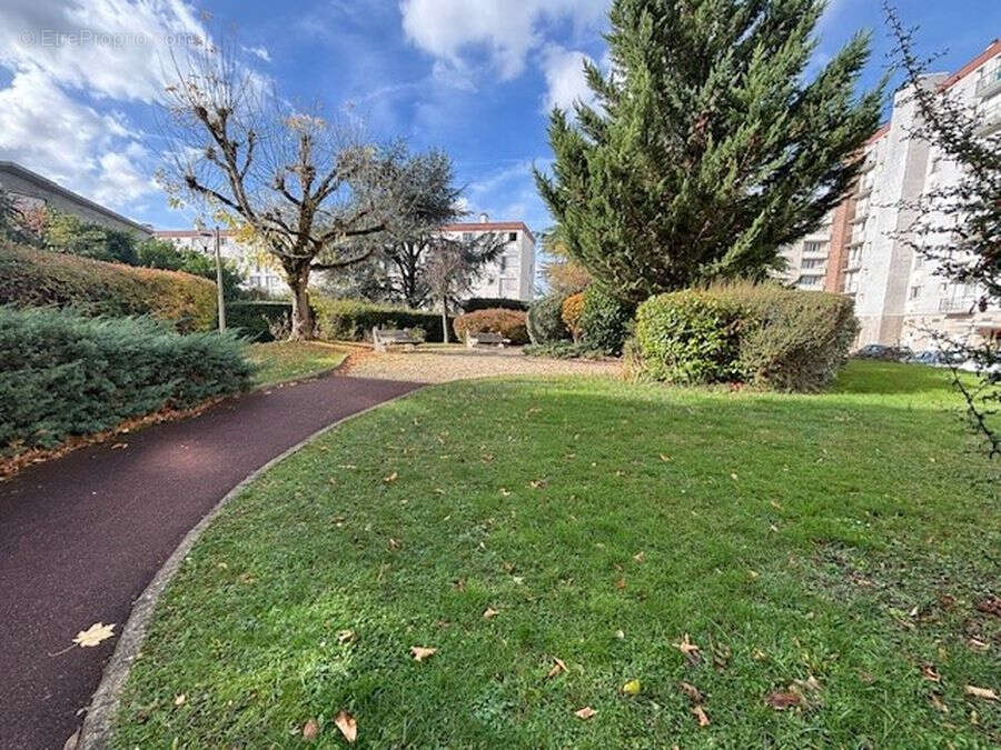 Appartement à CHAMPIGNY-SUR-MARNE