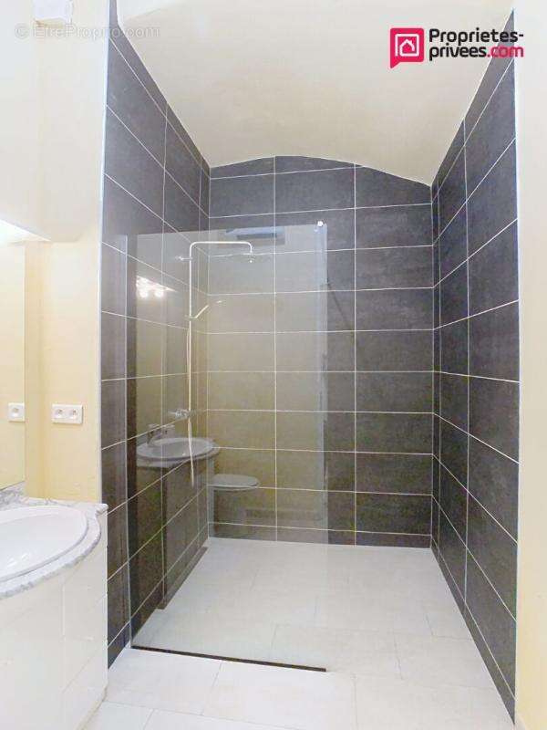 Immeuble Sumene 6 pièce(s) 207 m2 - photo 8