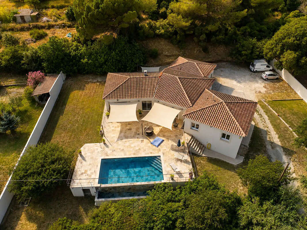 Exclusivite  istres villa 180m² / 2 832 m² de terrain - photo 13