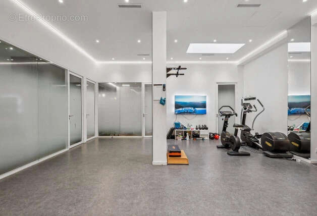 Commerce à PARIS-15E