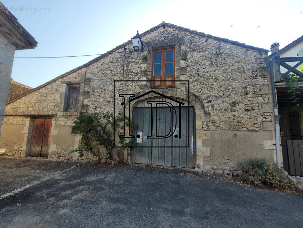 vue façade - Appartement à ISSIGEAC