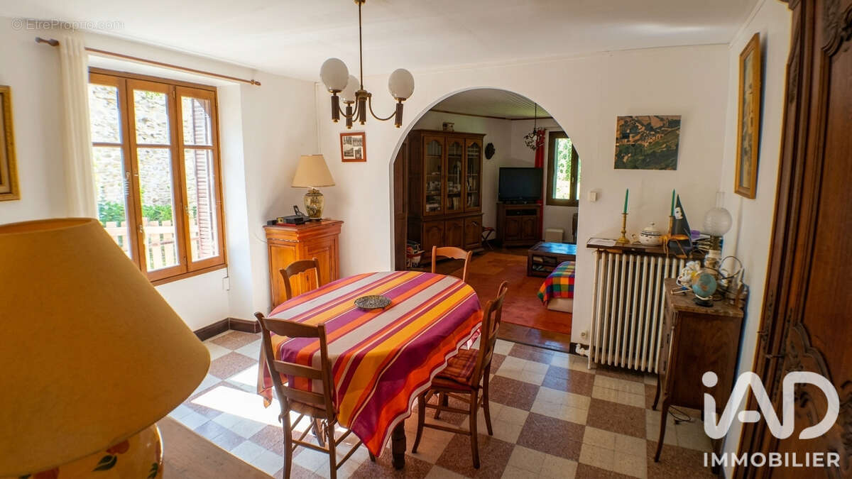 Maison 182 m² à Peyrieu  - photo 4