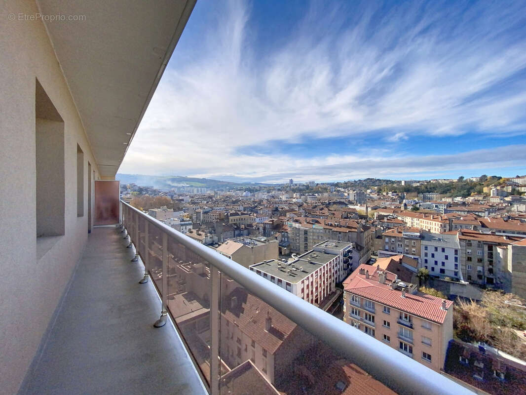 Appartement à SAINT-ETIENNE