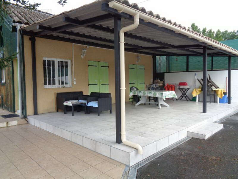 Maison à SAINT-CAPRAISE-DE-LALINDE