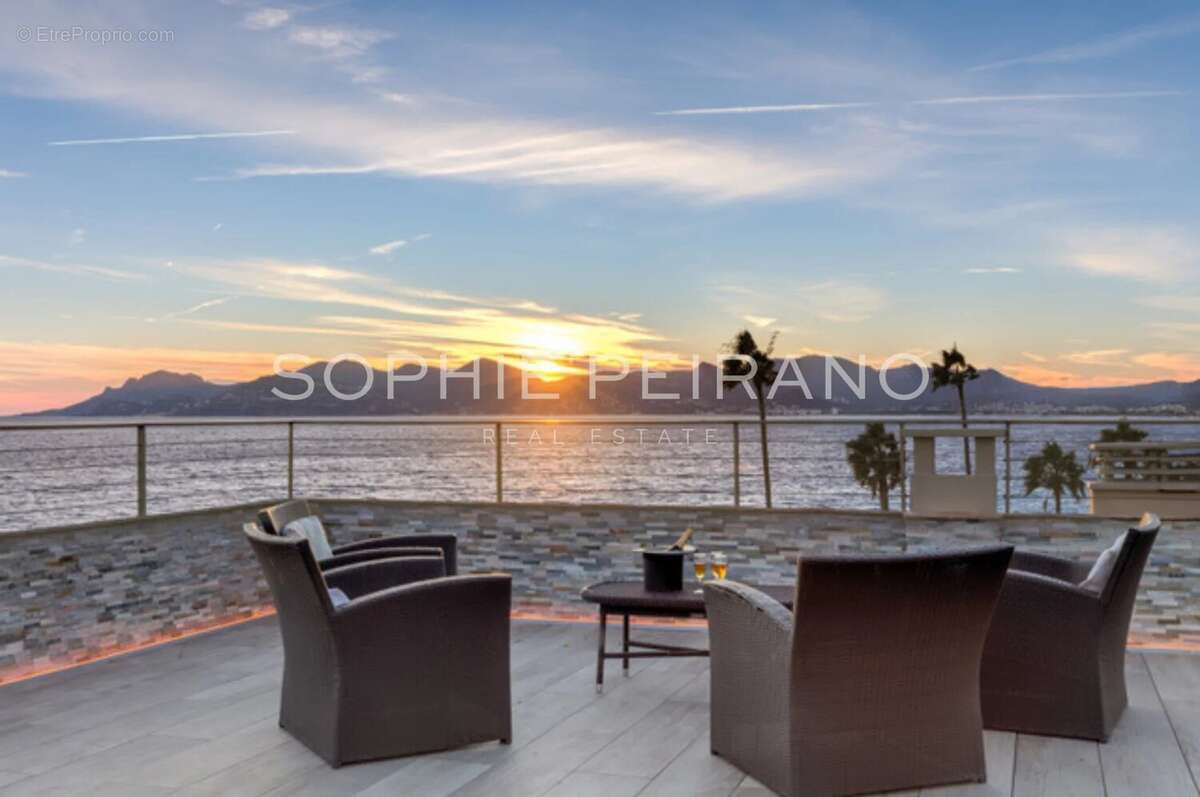 Appartement à CANNES