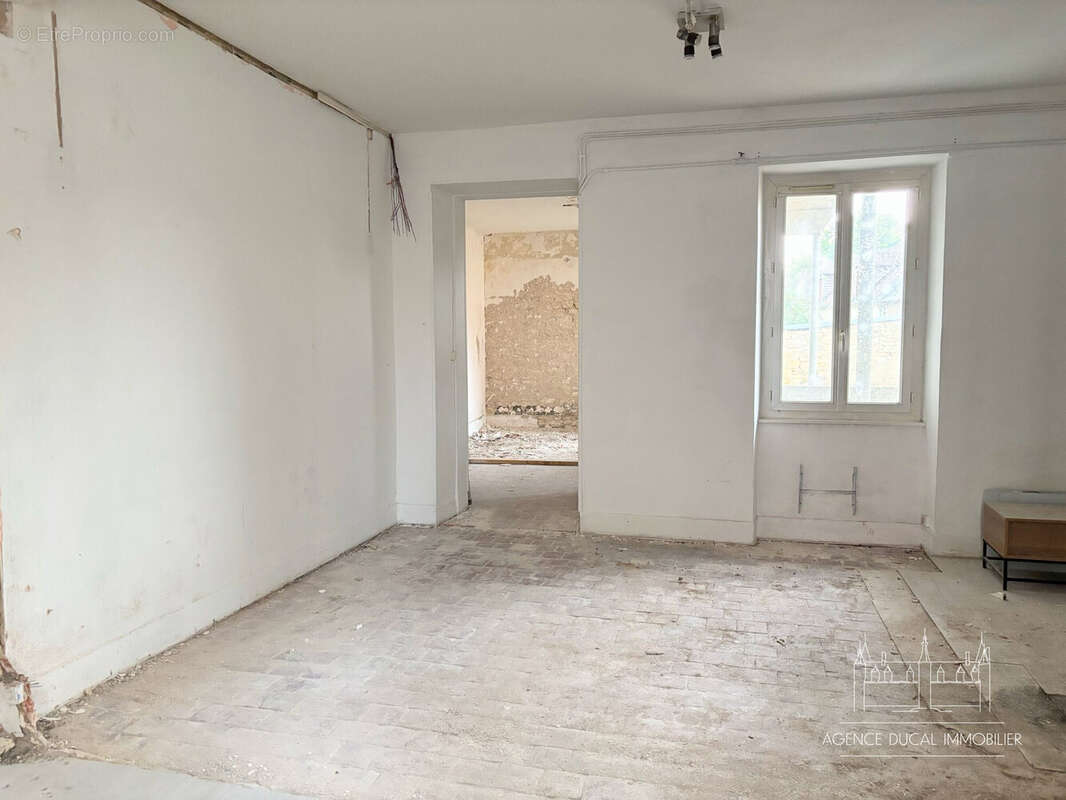 Appartement 50 m² à Nevers  - photo 8