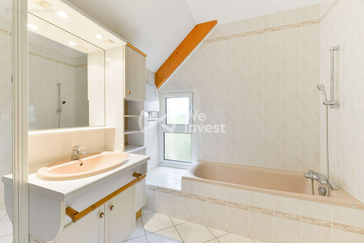 Maison 138 m² à Trans-Sur-Erdre  - photo 9