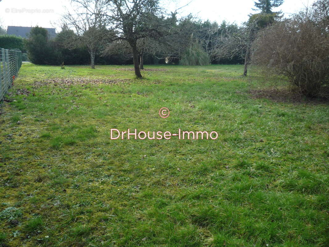 Terrain à MAZIERES-DE-TOURAINE