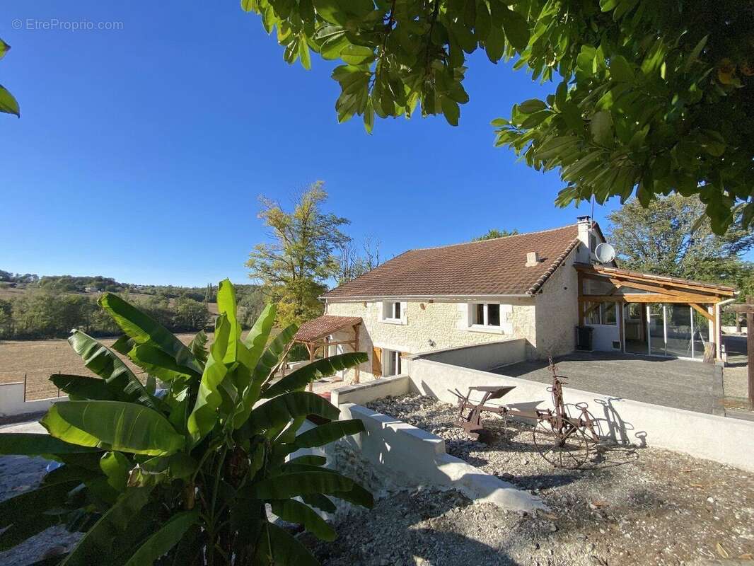Maison de caractere à celles! - photo 3