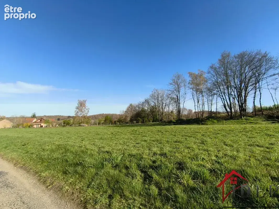Terrain à LA LANTERNE-ET-LES-ARMONTS