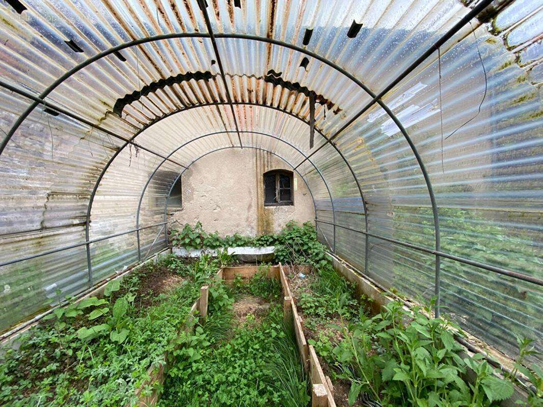 Maison à OUROUX-EN-MORVAN