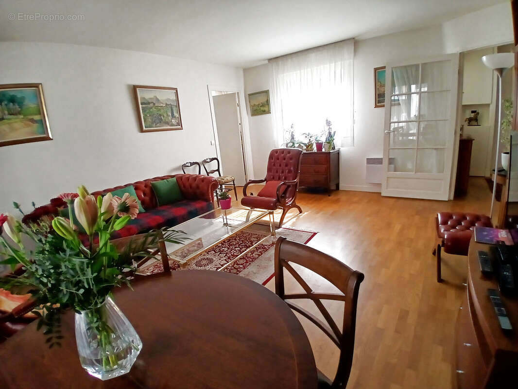 Appartement à PARIS-12E