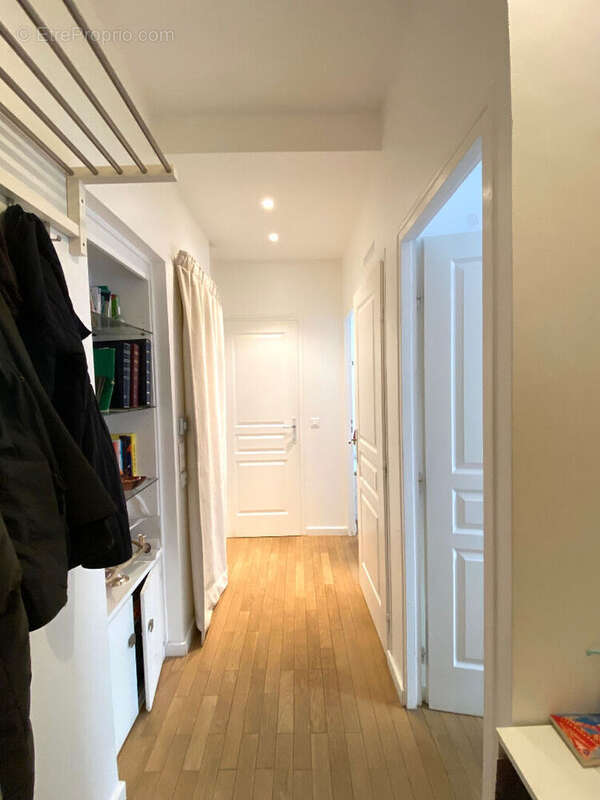 Appartement à PARIS-7E