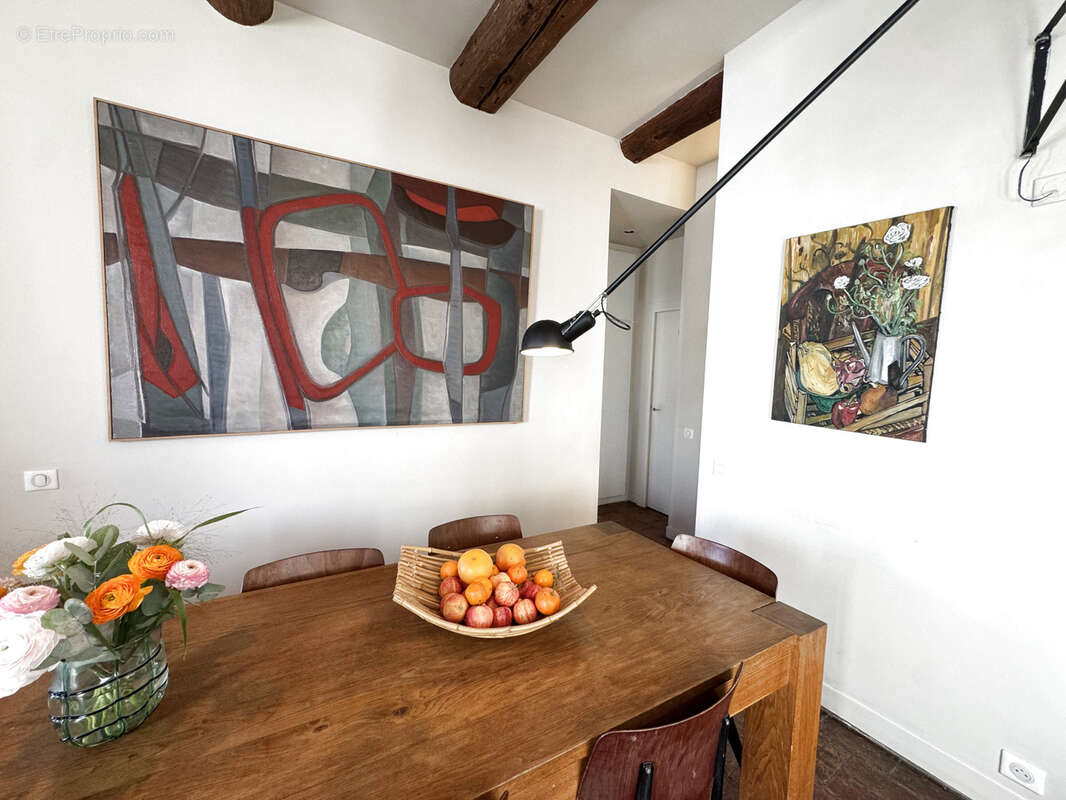 Appartement à MARSEILLE-1E