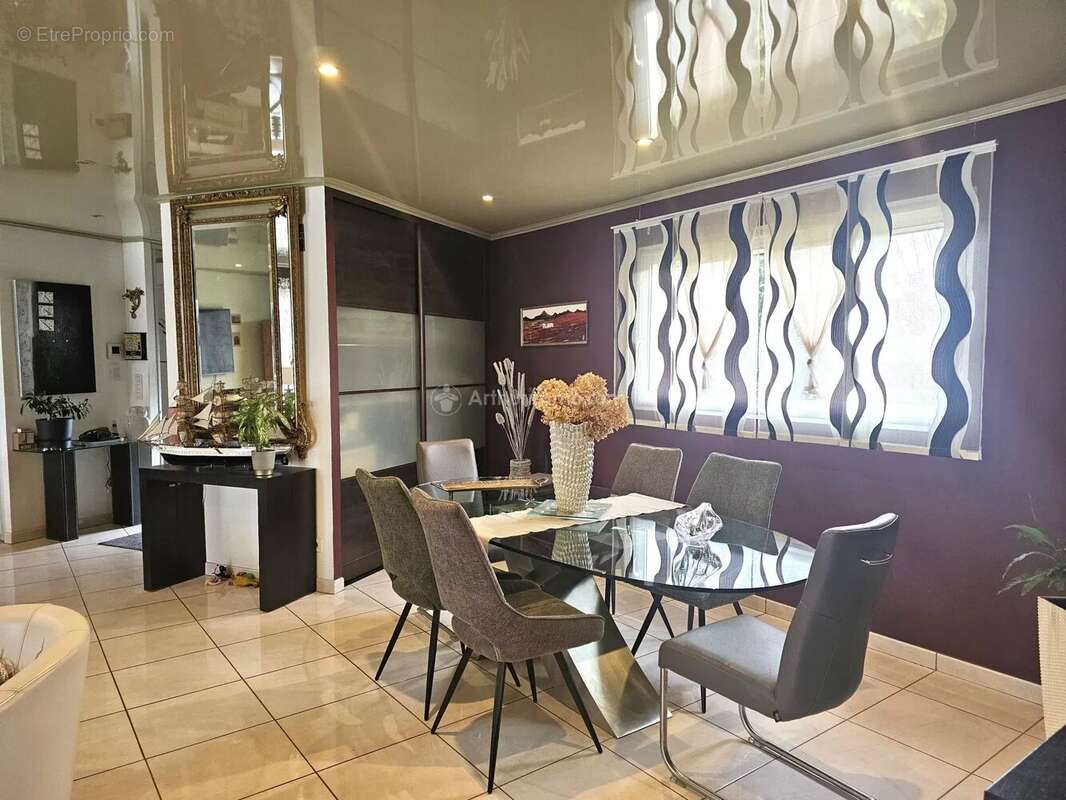 Maison à CASTELNAU-DE-LEVIS