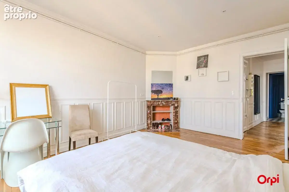 Appartement À Vendre T3 78m2 Hyper Centre de Reims - photo 6