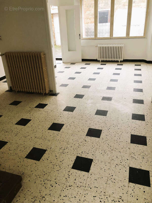 Maison à BOURG-DES-COMPTES