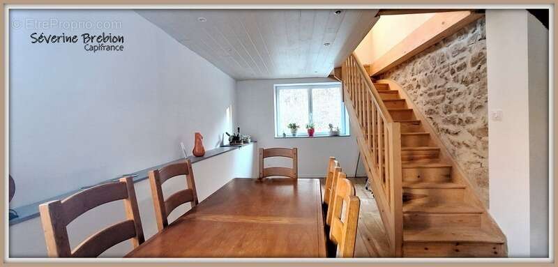  Maison rénovée en pierre de 166 m², 4 chambres, vaste séjour, dépendance, assainissement OK, avec ancien moulin et terrain de 1 - photo 33