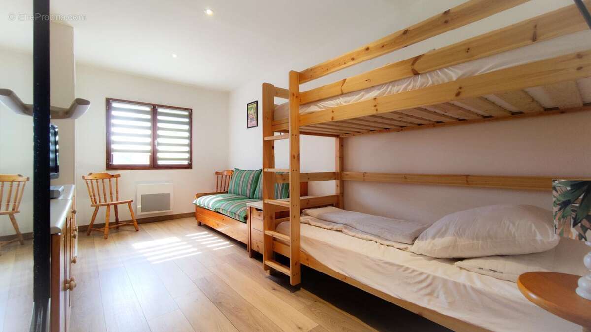 Maison à LA LONDE-LES-MAURES