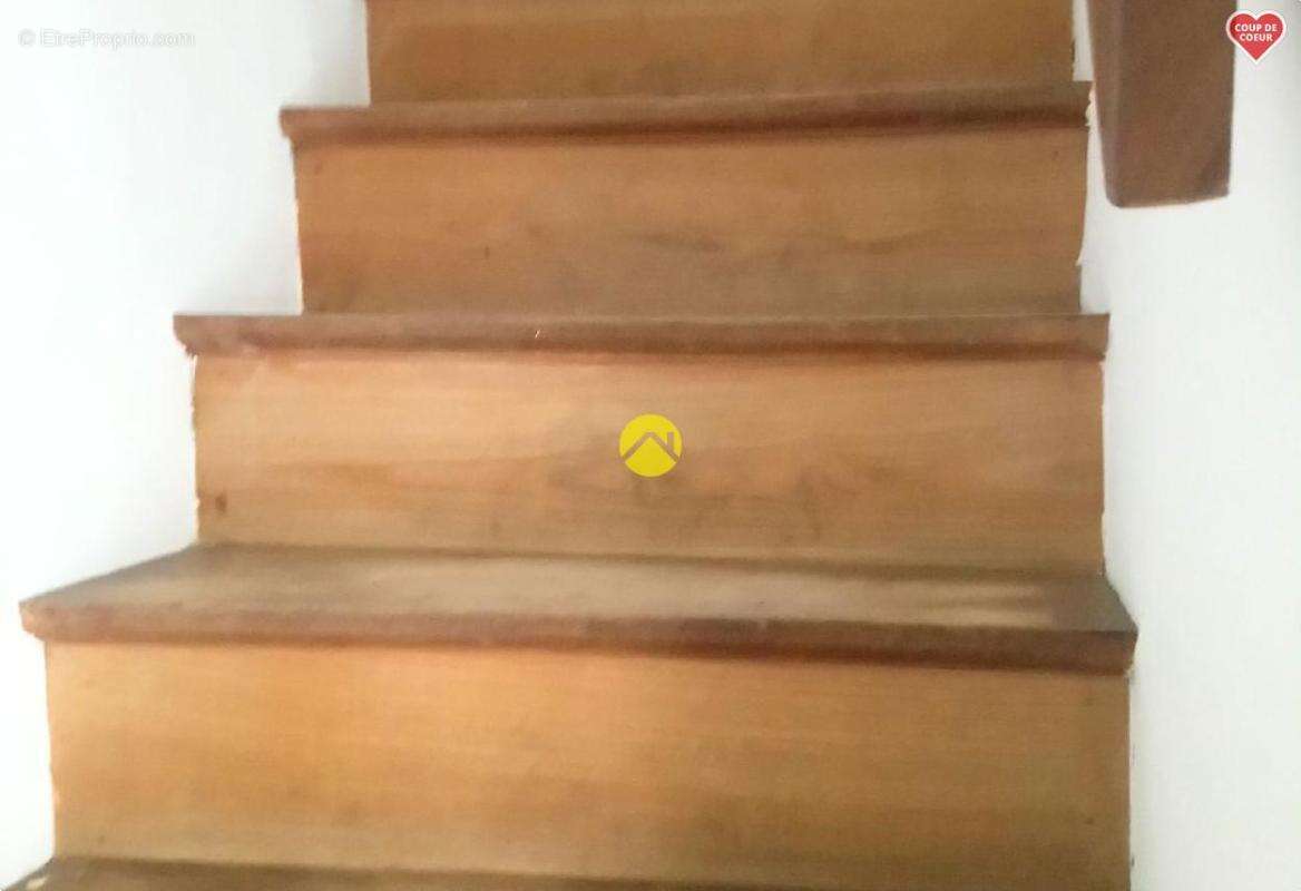 Maison à SAINT-AMAND-MONTROND