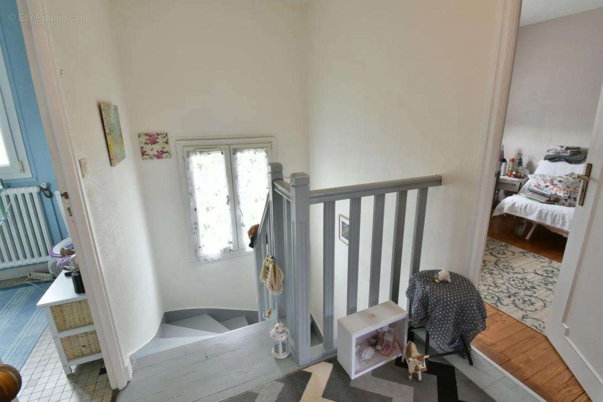 Maison à CARHAIX-PLOUGUER