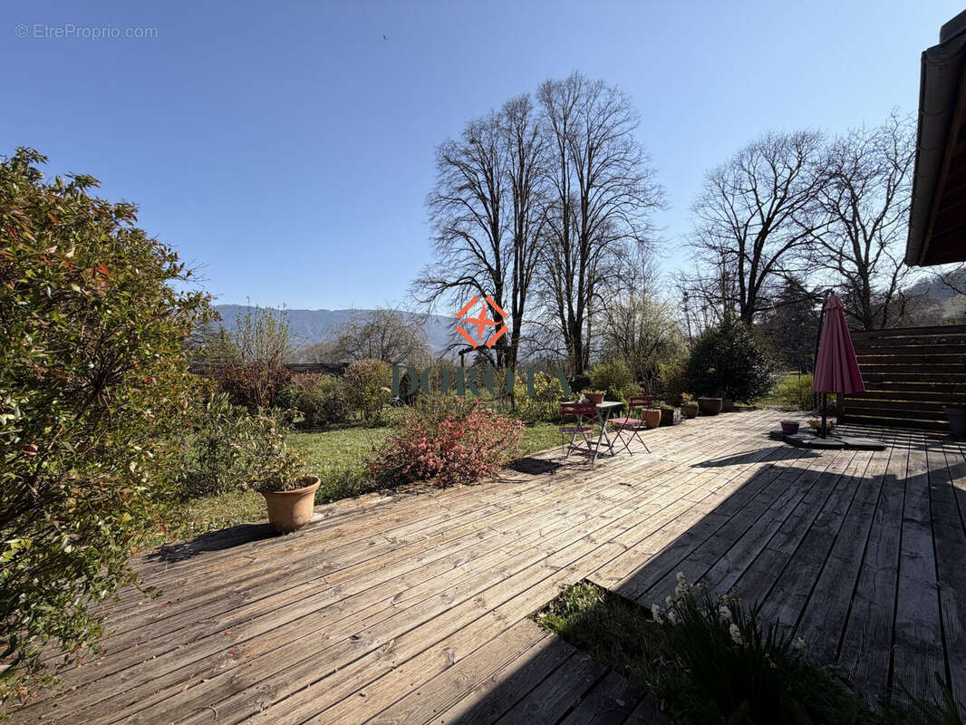 Appartement à BARRAUX