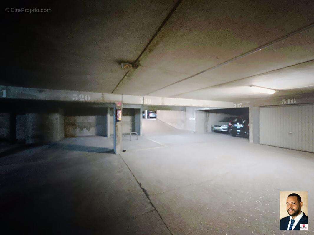 Parking à PARIS-13E