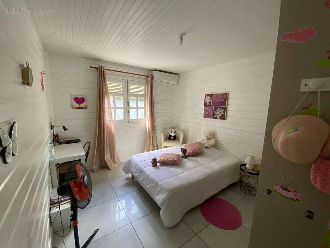 Maison à LES TROIS-ILETS