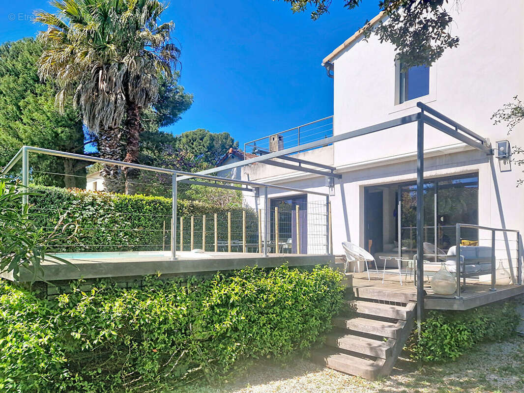 Maison à VILLENEUVE-LES-AVIGNON